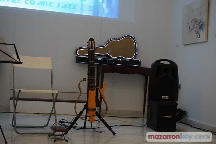 Maxi Garcés deleitó con su música en el 125 Aniversario de Casas Consistoriales.