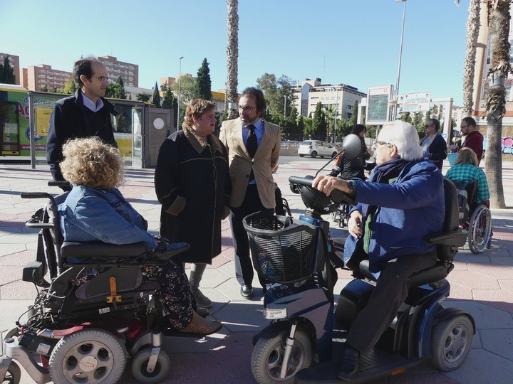 La Comunidad concederá ayudas de hasta 30.000 euros a los ayuntamientos para mejorar la accesibilidad de sus calles y plazas