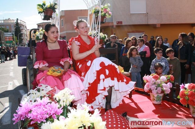 La Escuela de Baile De Rosa consiguió este domingo el primer premio en el tradicional Desfile de Carrozas
