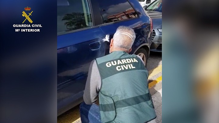 Investigados tres menores por causar daños a numerosos vehículos en Mazarrón
