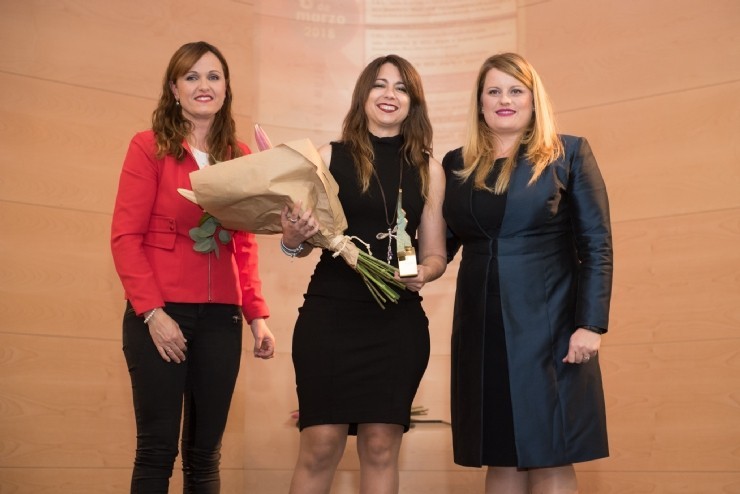 Sheila Templado recibió el premio “Mujer Mazarronera 2018”