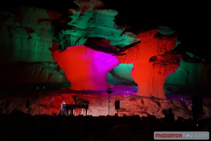 El concierto de piano de Murani brilla bajo las Erosiones de Bolnuevo