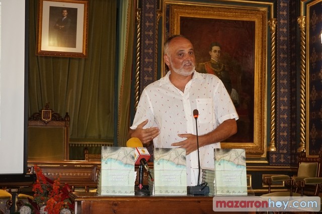 Joaquín Ruiz profundiza en la historia de los mazarroneros
