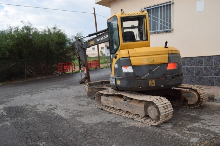 Comenzan los trabajos de renovación de la red de agua potable en la calle Villarico