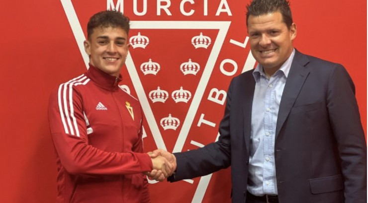 Jaime Escobar renueva su contrato con el Real Murcia CF