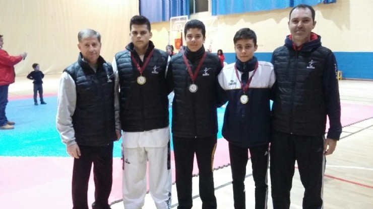 Oro y plata para los deportistas del Taekwondo Mazarrón en el Campeonato Regional Junior de Los Narejos