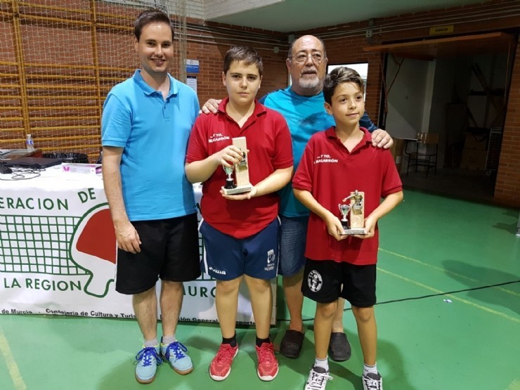 Oro y plata para el Tenis de Mesa mazarronero en el Top-8 de la Región de Murcia