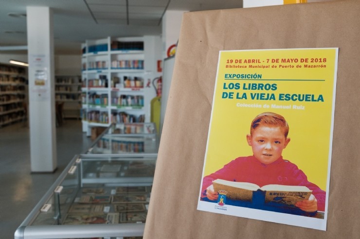 La Biblioteca Municipal de Puerto de Mazarrón alberga la muestra titulada 'Los Libros de la Vieja Escuela'