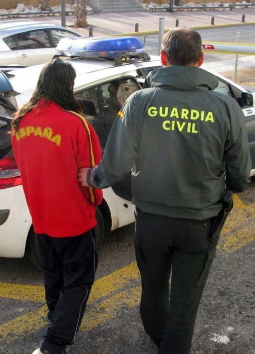 La Guardia Civil detiene en Puerto de Mazarrón a los presuntos autores de una decena de robos