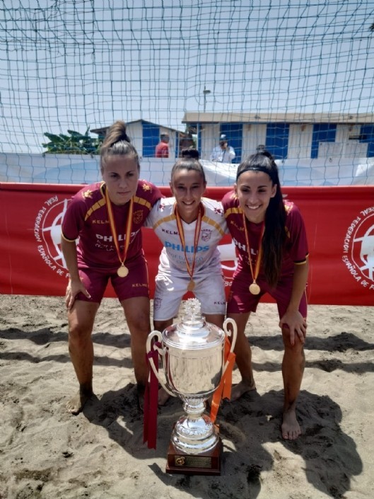 Ocho mazarroneros se proclaman campeones de España de fútbol playa con la selección murciana en categoría cadete