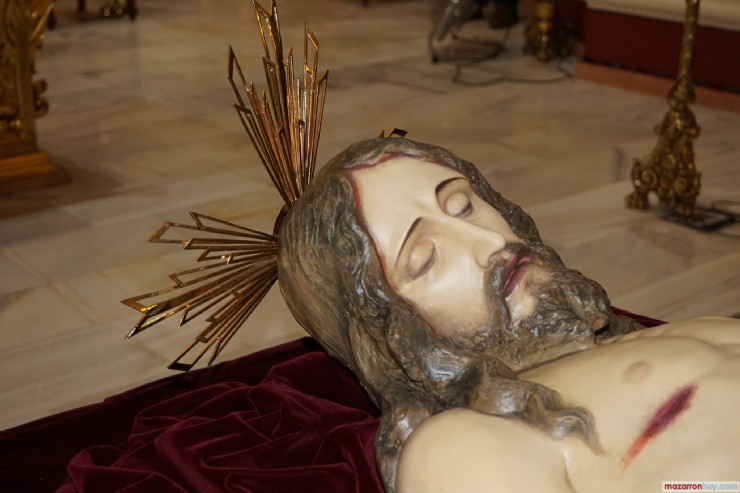El Cristo Yacente ha sido restaurado por el maestro jumillano Mariano Spiteri