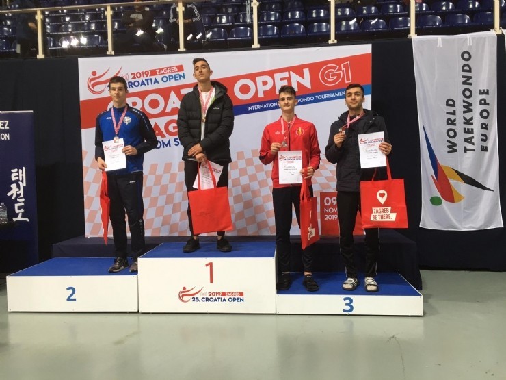 2 medallas de bronce para Rubén García en los campeonatos internacionales de taekwondo de Zagreb y París