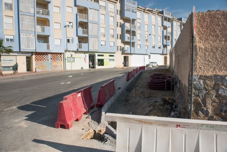 Comienzan las trabajos de acondicionamiento de diferentes calles de Puerto de Mazarrón