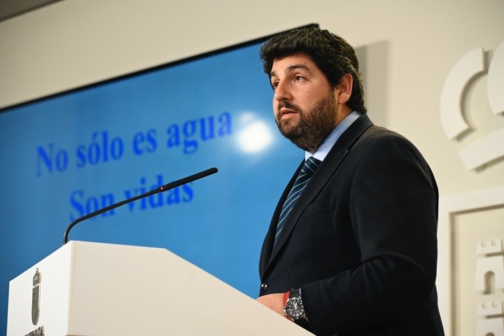 López Miras anuncia un recurso ante el Supremo por el recorte del trasvase