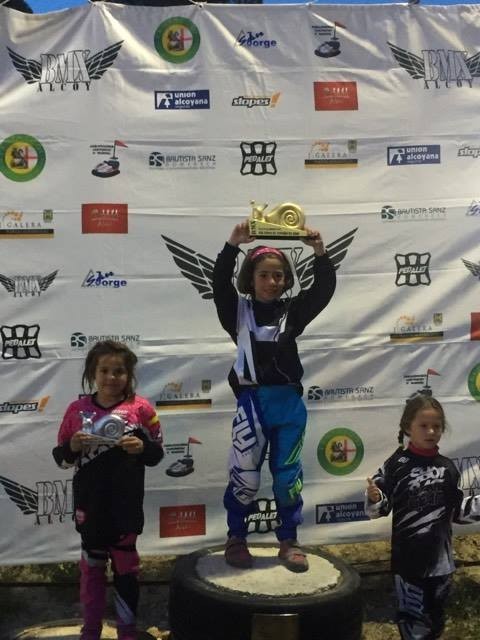 Chiara Muñoz, corredora da la escuela de BMX de Mazarrón, campeona en la Copa de España de Alcoy