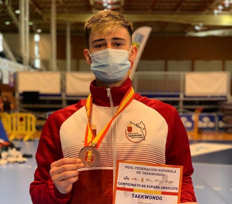 Rubén García, medalla de bronce en el Campeonato de España de Taekwondo