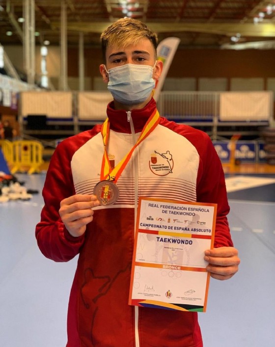 Rubén García, medalla de bronce en el Campeonato de España de Taekwondo