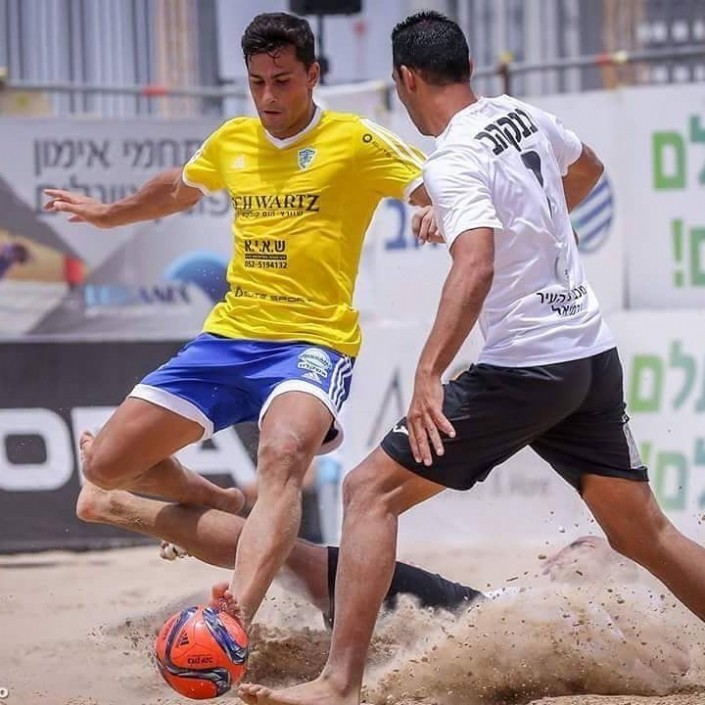 El mazarronero chiky Ardil ficha por el equipo Rosh Haayin de Israel para jugar una de las fases más importantes del campeonato en este país.