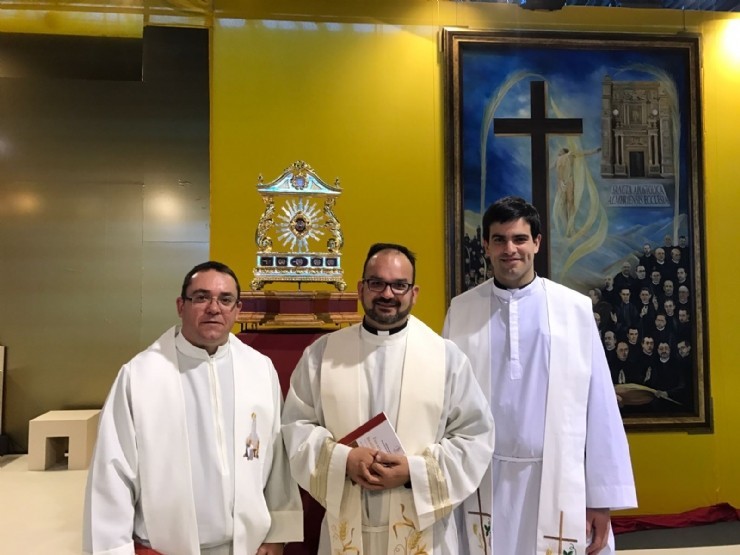 Feligreses de las parroquias de Mazarrón en la Beatificación del sacerdote Francisco de Haro en Almería