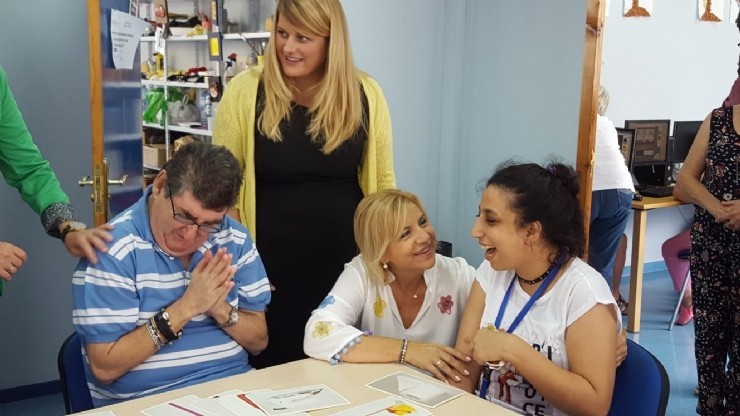 Familia financia con 437.000 euros la atención a personas con discapacidad en Mazarrón