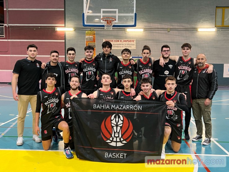 El Bahía de Mazarrón Basket logra una remontada épica para ganar el 'derbi' de baloncesto