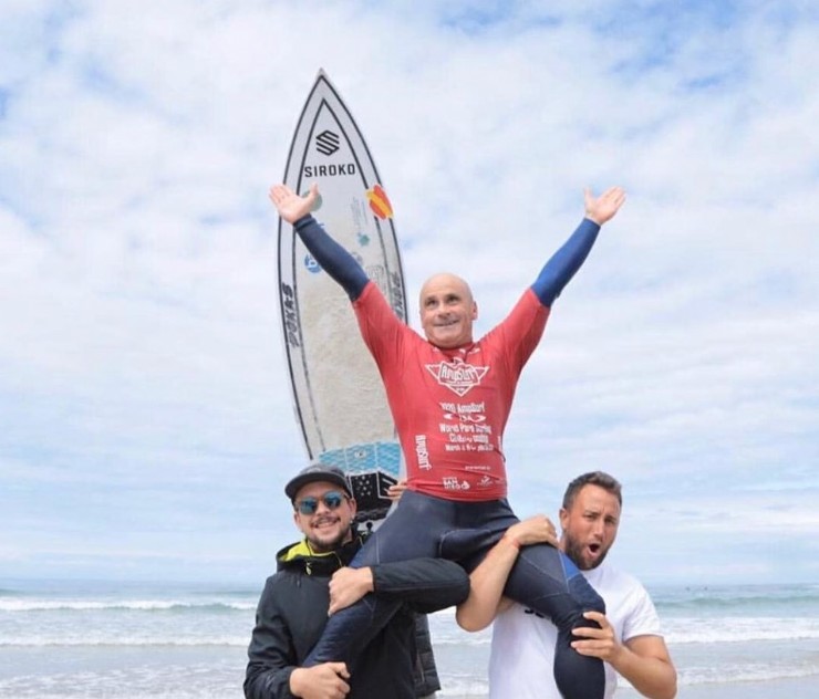 Efren Mompeán del Club Bahiasurf de Mazarrón gana el oro en el campeonato del mundo de Surf Adaptado