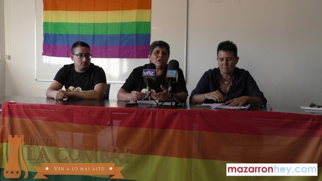 El colectivo LGTBI de Mazarrón aprueba sus estatutos como asociación realizando las primeras actividades.