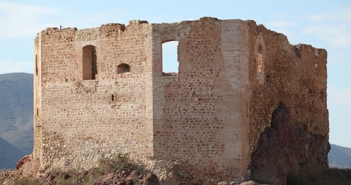 Urbanismo desbloquea la rehabilitación del Castillo de los Vélez 