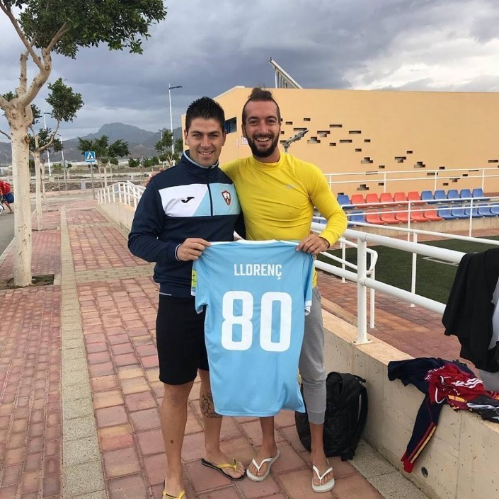 Las estrellas de la Selección Española de Fútbol Playa entrenan en Mazarrón