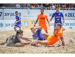 Chiky Ardil y Tomás López, subcampeones en la final del Campeonato nacional de Israel de Fútbol Playa.