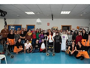 Los usuarios del Centro de Día de Personas con Discapacidad celebran ‘Halloween’