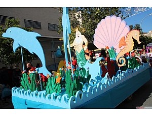  ‘La Sirenita’  de la Peña ‘El Tolín’ gana el desfile de carrozas de este año