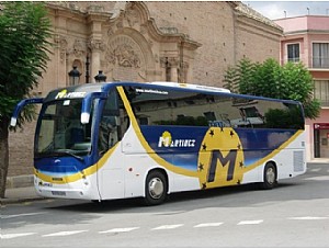 Servicios mínimos para varios itinerarios de autobuses en Mazarrón
