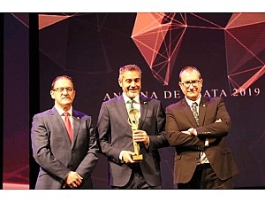 El mazarronero Juan Alfonso Cervantes recibió anoche la Antena de Plata de la ARTV en la categoría 