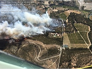 Brigadas forestales de Mazarrón colaboran en la extinción del incendio declarado en la Sierra del Molino en Calasparra.  