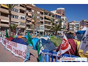 La Policía Local de Mazarrón traslada su protesta al Puerto de Mazarrón durante la Semana Santa