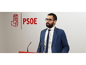 El PSOE pide el cese de Villegas a López Miras