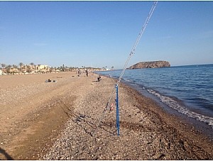 La Playa del Castellar alberga el 7º social del Club de Pesca Puerto de Mazarrón