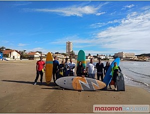 La Playa de Bahía acoge el tercer Curso Nacional de Entrenador de Surf