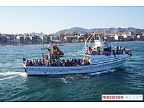 Puerto de Mazarrón vivió este domingo un multitudinario homenaje a la Virgen del Carmen, patrona de los pescadores - Foto 39