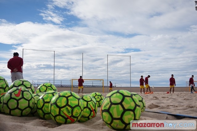 Entrenamiento Selección China de Fútbol Playa en Mazarrón - 14