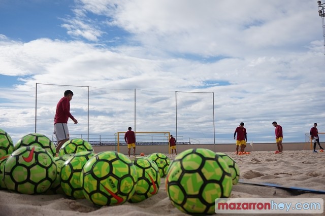 Entrenamiento Selección China de Fútbol Playa en Mazarrón - 15