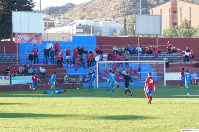 MAZARRON F.C.  0-0  C.D. BALA AZUL. Domingo 24 abril. - 32