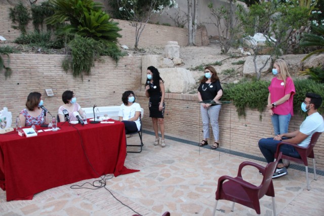 Presentación de la Editorial LES Presentación de la Editorial LES