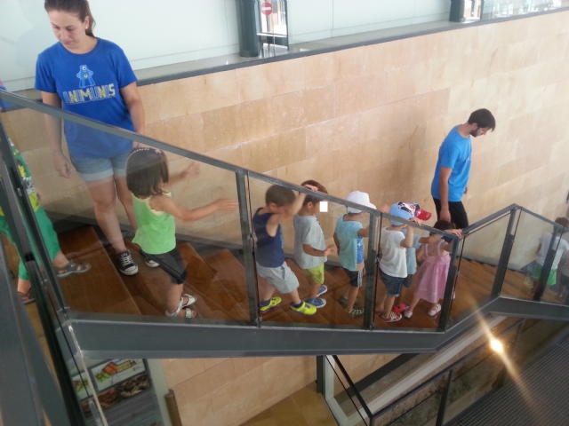 La Escuela de Verano del CEIP Ginés Díaz-San Cristóbal ha visitado el Museo Arqueológico.