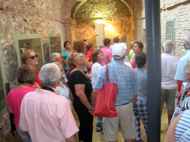 Mayores de toda España visitan Alhama y el Museo Arqueológico