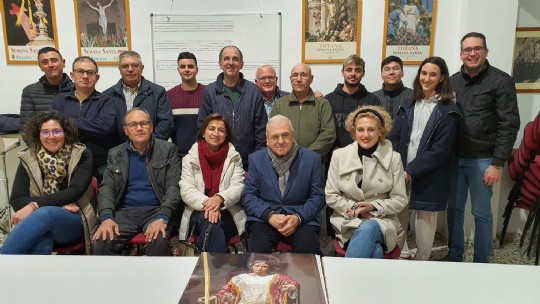 La Pregonera y el Nazareno de Honor de la Semana Santa de 2023 visitan la Hermandad. La Pregonera y el Nazareno de Honor de la Semana Santa de 2023 visitan la Hermandad.