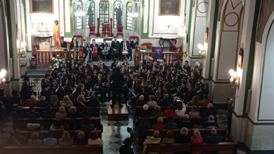 La Banda de Música de la Hdad. de San Juan Evangelista ofreció un concierto en la parroquia de las Tres Avemarias