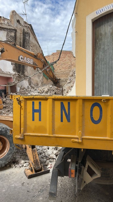 Comienzan los trabajos de demolición para la ampliación de la sede.