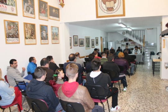 La Hermandad de San Juan Evangelista celebró la reunión anual de ayudas.